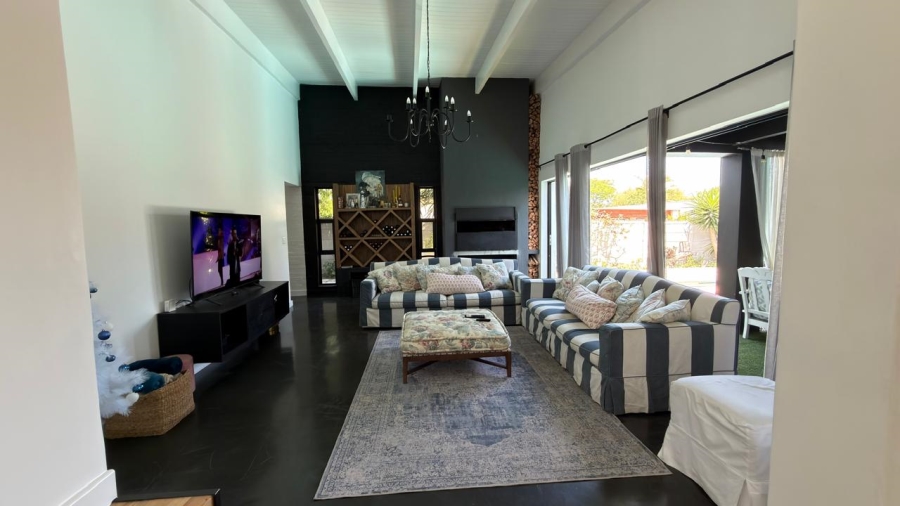 5 Bedroom Property for Sale in Elim Western Cape